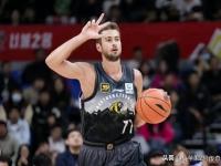 九游娱乐-杨瀚森8+8+5+3篮板创新高夏联G4开拓者击败火箭