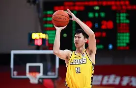 高诗岩19分山东胜浙江胡金秋22分广厦胜宁波